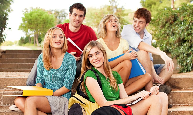 računovodstvo, računovodski servis, finančno svetovanje, vodenje knjig, knjigovodstvo, organizacija, računovodkinja, računovodja, davki, podjetništvo, ustanovitev podjetja, kratkotrajno delo, študentsko delo